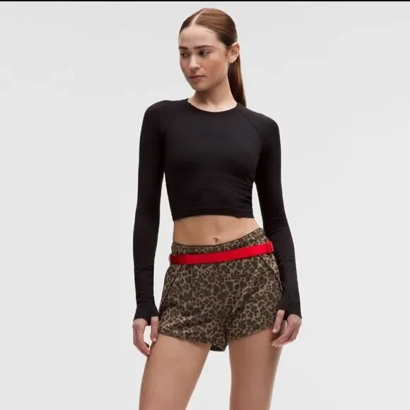 NWT 4 Swiftly Mid-Rise Running Workout Short 3" - Lululemon - Picture 2 of 11